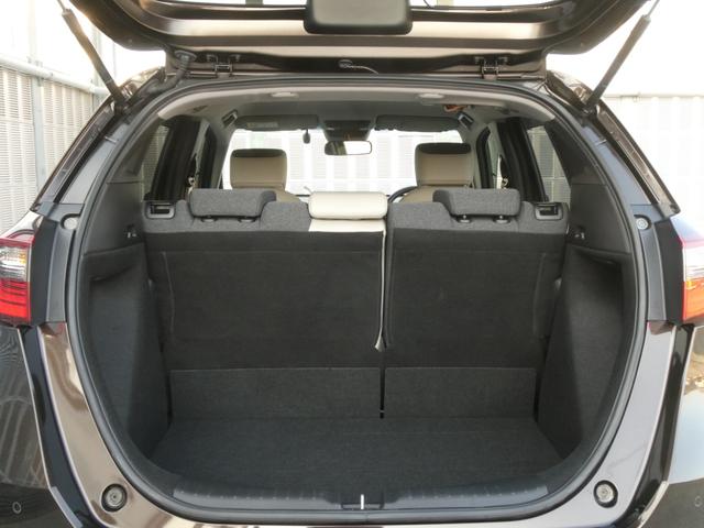 フィット ホーム２０周年特別仕様車メゾン　ワンオーナー　９インチ純正ナビ　ドラレコ　ＥＴＣ　バックカメラ　渋滞追従クルーズ　Ｂｌｕｅｔｏｏｔｈ　障害物センサー　シートヒーター　オートハイビーム　１６インチ純正アルミホイール　禁煙車　フルセグ（42枚目）