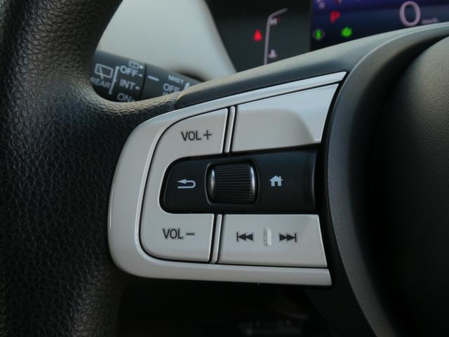 フィット ホーム２０周年特別仕様車メゾン　ワンオーナー　９インチ純正ナビ　ドラレコ　ＥＴＣ　バックカメラ　渋滞追従クルーズ　Ｂｌｕｅｔｏｏｔｈ　障害物センサー　シートヒーター　オートハイビーム　１６インチ純正アルミホイール　禁煙車　フルセグ（48枚目）