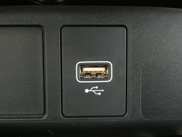 フィット ホーム２０周年特別仕様車メゾン　ワンオーナー　９インチ純正ナビ　ドラレコ　ＥＴＣ　バックカメラ　渋滞追従クルーズ　Ｂｌｕｅｔｏｏｔｈ　障害物センサー　シートヒーター　オートハイビーム　１６インチ純正アルミホイール　禁煙車　フルセグ（52枚目）