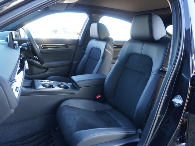 シビック ｅ：ＨＥＶＥＸ　ワンオーナー　９インチＧｏｏｇｌｅ搭載ディスプレー　ドラレコ　ＥＴＣ２．０　バックカメラ　サンルーフ　渋滞追従クルーズ　Ｂｌｕｅｔｏｏｔｈ　障害物センサー　シートヒーター　禁煙車　オートハイビーム（10枚目）
