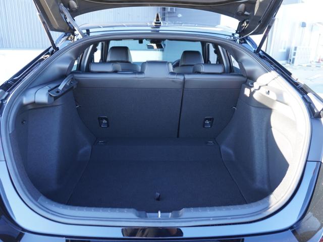 シビック ｅ：ＨＥＶＥＸ　ワンオーナー　９インチＧｏｏｇｌｅ搭載ディスプレー　ドラレコ　ＥＴＣ２．０　バックカメラ　サンルーフ　渋滞追従クルーズ　Ｂｌｕｅｔｏｏｔｈ　障害物センサー　シートヒーター　禁煙車　オートハイビーム（36枚目）