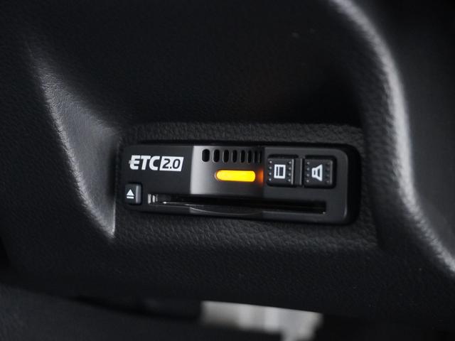 ヴェゼル ｅ：ＨＥＶＺ　ワンオーナー　いまコレ＋新品マット付　９インチコネクトナビ　全周囲カメラ　ドラレコ　ＥＴＣ２．０　渋滞追従機能付クルーズコントロール　シートヒーター　Ｂｌｕｅｔｏｏｔｈ　ＬＥＤヘッドライト（6枚目）