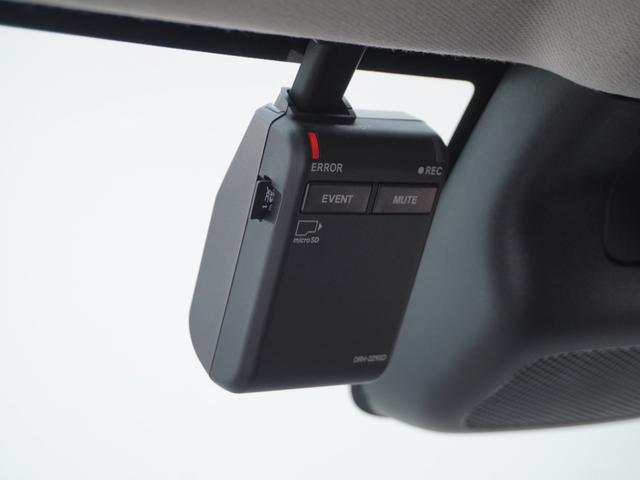 ヴェゼル ｅ：ＨＥＶＺ　ワンオーナー　いまコレ＋新品マット付　９インチコネクトナビ　全周囲カメラ　ドラレコ　ＥＴＣ２．０　渋滞追従機能付クルーズコントロール　シートヒーター　Ｂｌｕｅｔｏｏｔｈ　ＬＥＤヘッドライト（8枚目）