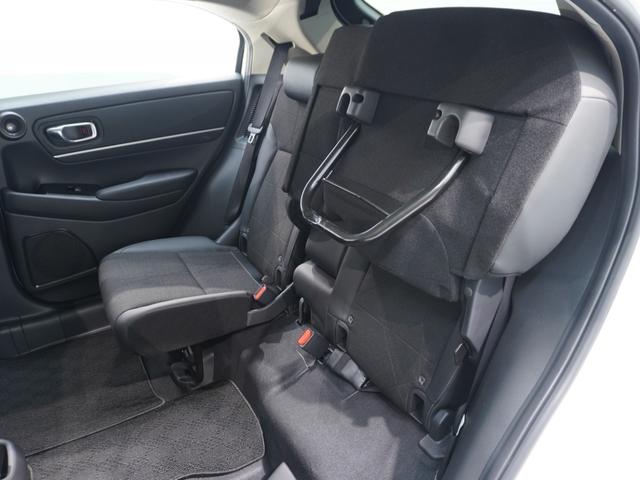 ヴェゼル ｅ：ＨＥＶＺ　ワンオーナー　いまコレ＋新品マット付　９インチコネクトナビ　全周囲カメラ　ドラレコ　ＥＴＣ２．０　渋滞追従機能付クルーズコントロール　シートヒーター　Ｂｌｕｅｔｏｏｔｈ　ＬＥＤヘッドライト（13枚目）