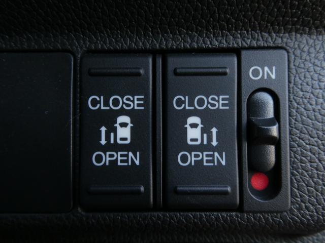 フリード＋ Ｇ・ホンダセンシング　ワンオーナー　９インチナビ　バックカメラ　ドラレコ　ＥＴＣ　アダプティブクルーズコントロール　両側電動スライドドア　シートヒーター　Ｂｌｕｅｔｏｏｔｈ　ＬＥＤヘッドライト　衝突被害軽減ブレーキ　禁煙車（17枚目）