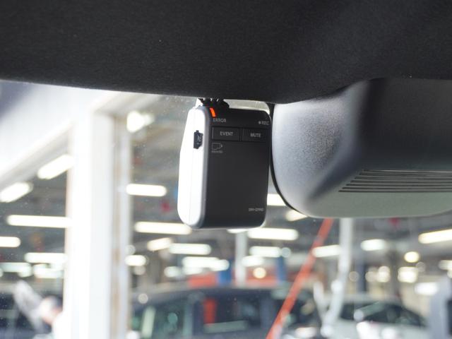 Ｎ－ＢＯＸカスタム ベースグレード　デモカー　９インチ純正ナビ　ドラレコ　ＥＴＣ　バックカメラ　両側電動スライドドア　渋滞追従クルーズ　Ｂｌｕｅｔｏｏｔｈ　障害物センサー　シートヒーター　デイライト　オートハイビーム　禁煙車　スペアキー（19枚目）