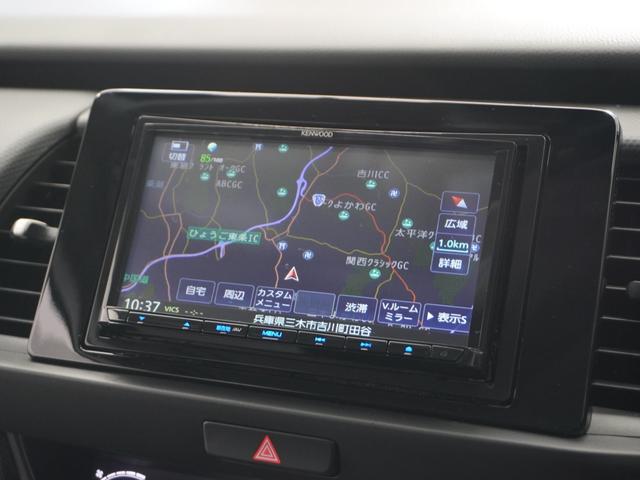 フィット ｅ：ＨＥＶベーシック　２年保証ナビＤレコＲカメＥＴＣクルコンＢＴ　渋滞追従クルーズ　Ｂｌｕｅｔｏｏｔｈ　障害物センサー　オートライト　デイライト　禁煙車　ＤＶＤ再生　衝突軽減ブレーキ　スペアキー有　ＬＥＤヘッドライト（2枚目）