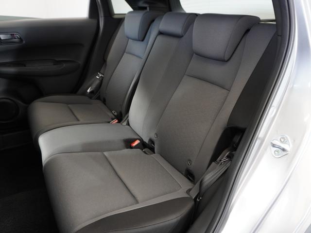 フィット ｅ：ＨＥＶベーシック　２年保証ナビＤレコＲカメＥＴＣクルコンＢＴ　渋滞追従クルーズ　Ｂｌｕｅｔｏｏｔｈ　障害物センサー　オートライト　デイライト　禁煙車　ＤＶＤ再生　衝突軽減ブレーキ　スペアキー有　ＬＥＤヘッドライト（11枚目）