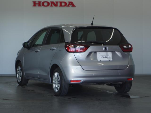 フィット ｅ：ＨＥＶベーシック　２年保証ナビＤレコＲカメＥＴＣクルコンＢＴ　渋滞追従クルーズ　Ｂｌｕｅｔｏｏｔｈ　障害物センサー　オートライト　デイライト　禁煙車　ＤＶＤ再生　衝突軽減ブレーキ　スペアキー有　ＬＥＤヘッドライト（16枚目）