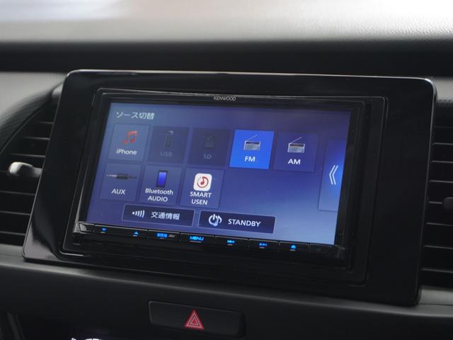 フィット ｅ：ＨＥＶベーシック　２年保証ナビＤレコＲカメＥＴＣクルコンＢＴ　渋滞追従クルーズ　Ｂｌｕｅｔｏｏｔｈ　障害物センサー　オートライト　デイライト　禁煙車　ＤＶＤ再生　衝突軽減ブレーキ　スペアキー有　ＬＥＤヘッドライト（20枚目）