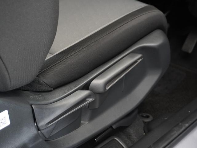 フィット ｅ：ＨＥＶベーシック　２年保証ナビＤレコＲカメＥＴＣクルコンＢＴ　渋滞追従クルーズ　Ｂｌｕｅｔｏｏｔｈ　障害物センサー　オートライト　デイライト　禁煙車　ＤＶＤ再生　衝突軽減ブレーキ　スペアキー有　ＬＥＤヘッドライト（26枚目）