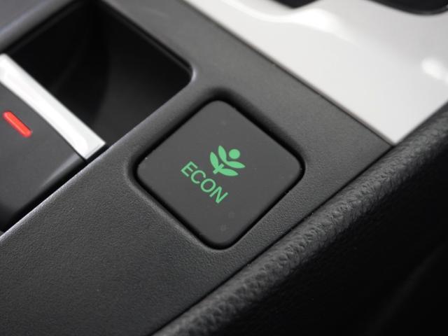 フィット ｅ：ＨＥＶベーシック　２年保証ナビＤレコＲカメＥＴＣクルコンＢＴ　渋滞追従クルーズ　Ｂｌｕｅｔｏｏｔｈ　障害物センサー　オートライト　デイライト　禁煙車　ＤＶＤ再生　衝突軽減ブレーキ　スペアキー有　ＬＥＤヘッドライト（35枚目）