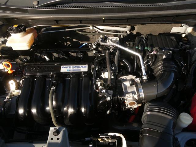 フィットハイブリッド Ｓパッケージ　ワンオーナー　７インチナビ　バックカメラ　ＥＴＣ　クルーズコントロール　Ｂｌｕｅｔｏｏｔｈ　ＬＥＤヘッドライト　衝突被害軽減ブレーキ　パドルシフト　純正アルミホイール　盗難防止装置　フルセグ　禁煙車（20枚目）