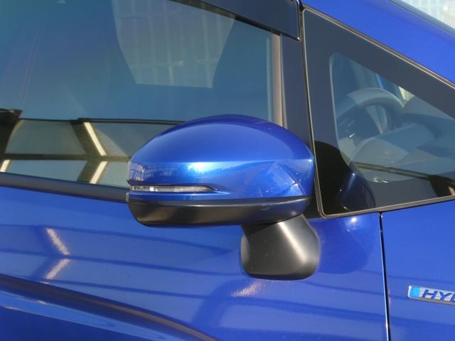 フィットハイブリッド Ｓパッケージ　ワンオーナー　７インチナビ　バックカメラ　ＥＴＣ　クルーズコントロール　Ｂｌｕｅｔｏｏｔｈ　ＬＥＤヘッドライト　衝突被害軽減ブレーキ　パドルシフト　純正アルミホイール　盗難防止装置　フルセグ　禁煙車（30枚目）