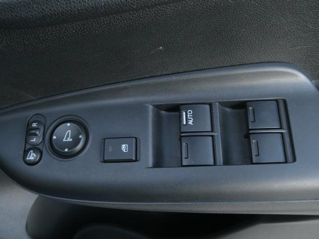 フィットハイブリッド Ｓパッケージ　ワンオーナー　７インチナビ　バックカメラ　ＥＴＣ　クルーズコントロール　Ｂｌｕｅｔｏｏｔｈ　ＬＥＤヘッドライト　衝突被害軽減ブレーキ　パドルシフト　純正アルミホイール　盗難防止装置　フルセグ　禁煙車（42枚目）