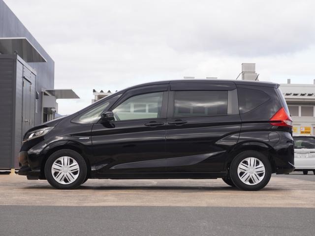 フリードハイブリッド ハイブリッド・Ｇホンダセンシング　９インチナビ　バックカメラ　ドラレコ　ＥＴＣ　アダプティブクルーズコントロール　両側電動スライドドア　シートヒーター　Ｂｌｕｅｔｏｏｔｈ　ＬＥＤヘッドライト　衝突被害軽減ブレーキ　フルセグ　禁煙車（17枚目）