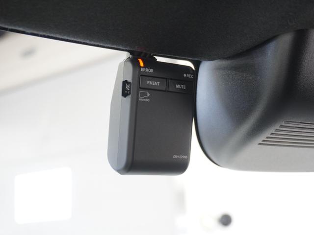 Ｎ－ＢＯＸカスタム ベースグレード　デモカー　９インチナビ　バックカメラ　ドラレコ　ＥＴＣ　渋滞追従機能付アダプティブクルーズ　片側電動スライドドア　シートヒーター　Ｂｌｕｅｔｏｏｔｈ　オートハイビーム　ＬＥＤヘッドライト　禁煙車（6枚目）