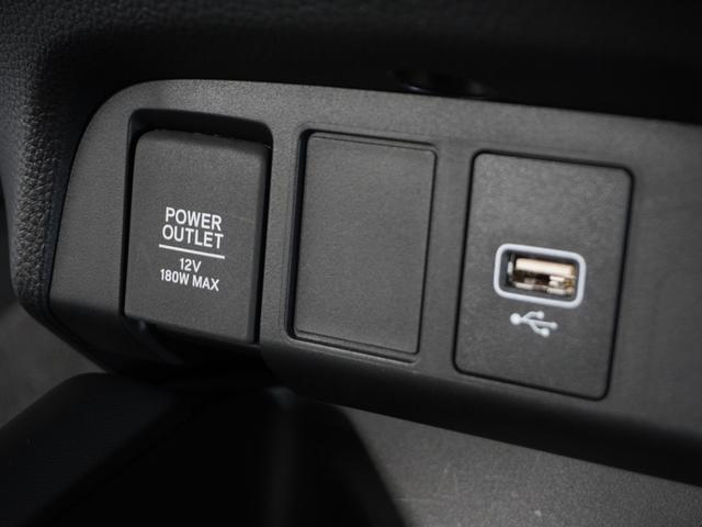 フィット ｅ：ＨＥＶホーム　２年保証当社試乗車ナビＤレコＲカメＥＴＣ地デジ　渋滞追従クルーズ　Ｂｌｕｅｔｏｏｔｈ　障害物センサー　オートハイビーム　デイライト　フルセグ　衝突軽減ブレーキ　ＤＶＤ　スペアキー有り　禁煙車（6枚目）