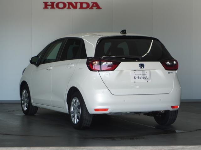 フィット ｅ：ＨＥＶホーム　２年保証当社試乗車ナビＤレコＲカメＥＴＣ地デジ　渋滞追従クルーズ　Ｂｌｕｅｔｏｏｔｈ　障害物センサー　オートハイビーム　デイライト　フルセグ　衝突軽減ブレーキ　ＤＶＤ　スペアキー有り　禁煙車（15枚目）