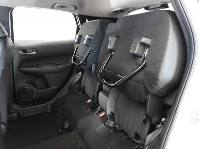 フィット ｅ：ＨＥＶホーム　２年保証当社試乗車ナビＤレコＲカメＥＴＣ地デジ　渋滞追従クルーズ　Ｂｌｕｅｔｏｏｔｈ　障害物センサー　オートハイビーム　デイライト　フルセグ　衝突軽減ブレーキ　ＤＶＤ　スペアキー有り　禁煙車（23枚目）