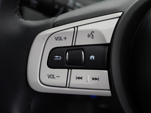 フィット ｅ：ＨＥＶホーム　２年保証当社試乗車ナビＤレコＲカメＥＴＣ地デジ　渋滞追従クルーズ　Ｂｌｕｅｔｏｏｔｈ　障害物センサー　オートハイビーム　デイライト　フルセグ　衝突軽減ブレーキ　ＤＶＤ　スペアキー有り　禁煙車（33枚目）