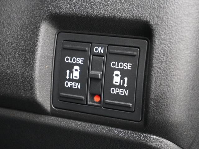 Ｎ－ＢＯＸカスタム ターボ　ワンオーナー車　９インチナビ（純正用品ＬＸＵ－２４２ＮＢｉ）　バックカメラ　ＥＴＣ　両側電動スライドドア　シートヒーター　ＬＥＤオートライト　衝突被害軽減ブレーキ　いまコレ＋（新品マット付　）（17枚目）