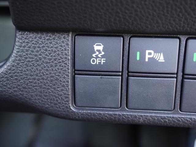 ���u�r�`��������h�~���u����������Ă��܂��B�R�[�i�[�����O���̉����ׂ��}����@�\�ƁA�ԗ��̋}���ȋ����ω���}����@�\�ŁA���肵�����s���������Ă��܂��B�^�]�Ɉ��S�Ƃ�Ƃ肪�o���܂��B