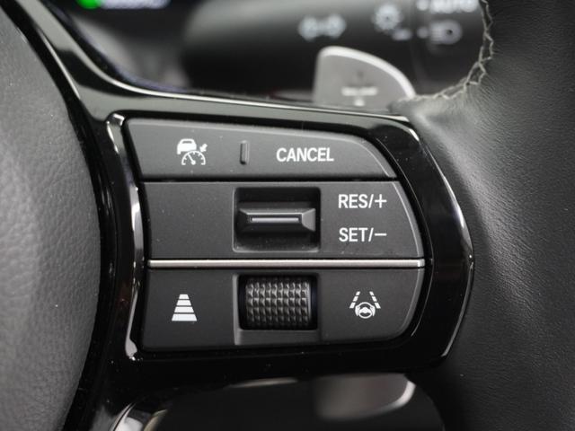 ���A�_�v�e�B�u�N���[�Y�R���g���[�����\�ߐݒ肵���ԑ����ŃN���}�������I�ɉ������B�O���ԂƂ̓K�؂ȎԊԋ������ێ����Ȃ���Ǐ]���s���܂��B�y�k�j�`�r�z�Ԑ��ێ��x���V�X�e���ŃX�e�A�����O������x���B