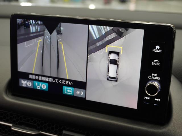 ���}���`�r���[�J�����V�X�e�����^�]�Ȃ��猩�Â炢�O�㍶�E���A�i�r��ʂ̉f���Ŋm�F�B���ʂ��̈��������_�⋷�����ł̂���Ⴂ�A���ԂȂǂ��T�|�[�g���܂��B