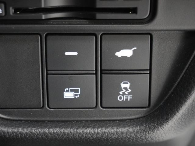 ���u�r�`��������h�~���u����������Ă��܂��B�R�[�i�[�����O���̉����ׂ��}����@�\�ƁA�ԗ��̋}���ȋ����ω���}����@�\�ŁA���肵�����s���������Ă��܂��B�^�]�Ɉ��S�Ƃ�Ƃ肪�o���܂��B