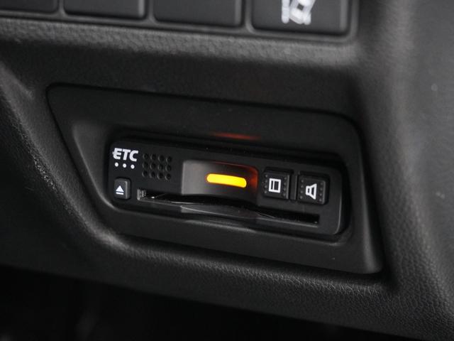 ステップワゴンスパーダ スパーダハイブリッドＧホンダセンシング　ワンオーナー　９インチインターナビ　バックカメラ　ＥＴＣ　アダプティブクルーズコントロール　両側電動スライドドア　Ｂｌｕｅｔｏｏｔｈ　ＬＥＤヘッドライト　電動格納ミラー　　衝突被害軽減ブレーキ　禁煙車（5枚目）