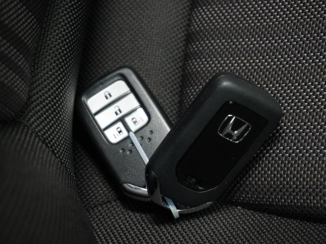 ���X�}�[�g�L�[���J�M���o�b�O��|�P�b�g�ɓ��ꂽ�܂܂ł��h�A���b�N�̊J���ł���w�X�}�[�g�L�[�x�t���I�J�V��Â��Ȃ��Ă��J�M�����o���K�v���Ȃ��h�A�̊J�����G���W�����n���ł��܂�