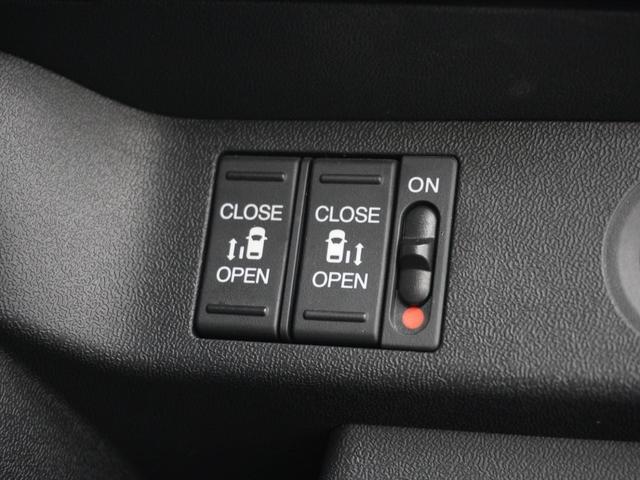 ステップワゴンスパーダ スパーダ・クールスピリット 4WD 9インチナビ バックカメラ ETC 後席モニター アダプティブクルーズコントロール 両側電動スライドドア シートヒーター LEDヘッドライト 電動格納ミラー 衝突被害軽減ブレーキ フルセグ(18枚目)