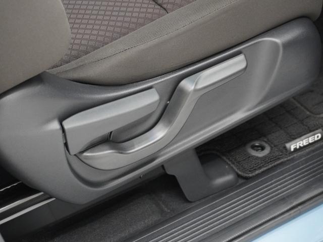 フリード Ｇ・ホンダセンシング　ワンオーナー　６人乗キャプテン　７型純正ＣＤ録音フルセグナビ　Ｒカメラ　ナビ連動前後ドラレコ＋ＥＴＣ　クルコン　両側電動スライドドア　シートヒータ　ＢＴ　ＬＥＤライト　Ｒセンサ　衝突軽減ブレーキ　禁煙（48枚目）