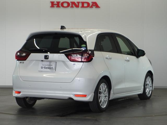 フィット ｅ：ＨＥＶネス　１年保証ナビＤレコＲカメＥＴＣクルコンＢＴ地デジ　渋滞追従クルーズ　Ｂｌｕｅｔｏｏｔｈ　障害物センサー　オートハイビーム　デイライト　フルセグ　ＤＶＤ　スペアキー　衝突軽減ブレーキ　純正アルミホイール（15枚目）