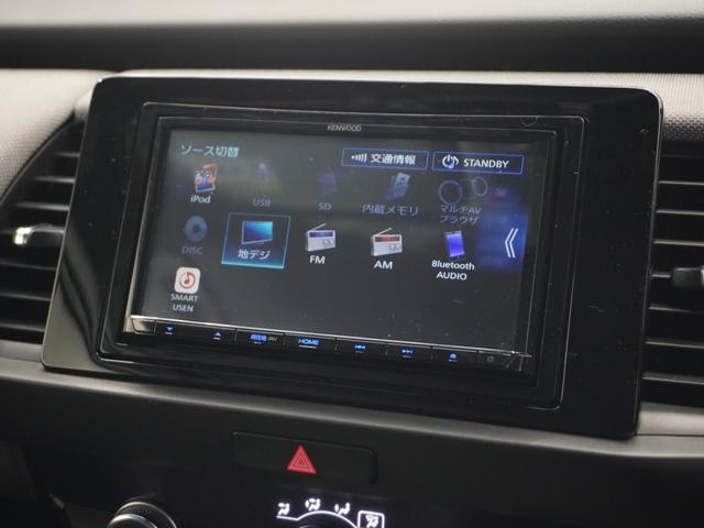 フィット ｅ：ＨＥＶネス　１年保証ナビＤレコＲカメＥＴＣクルコンＢＴ地デジ　渋滞追従クルーズ　Ｂｌｕｅｔｏｏｔｈ　障害物センサー　オートハイビーム　デイライト　フルセグ　ＤＶＤ　スペアキー　衝突軽減ブレーキ　純正アルミホイール（22枚目）