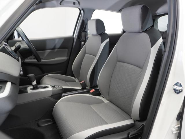 フィット ｅ：ＨＥＶネス　１年保証ナビＤレコＲカメＥＴＣクルコンＢＴ地デジ　渋滞追従クルーズ　Ｂｌｕｅｔｏｏｔｈ　障害物センサー　オートハイビーム　デイライト　フルセグ　ＤＶＤ　スペアキー　衝突軽減ブレーキ　純正アルミホイール（23枚目）