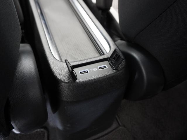 フィット ｅ：ＨＥＶネス　１年保証ナビＤレコＲカメＥＴＣクルコンＢＴ地デジ　渋滞追従クルーズ　Ｂｌｕｅｔｏｏｔｈ　障害物センサー　オートハイビーム　デイライト　フルセグ　ＤＶＤ　スペアキー　衝突軽減ブレーキ　純正アルミホイール（26枚目）