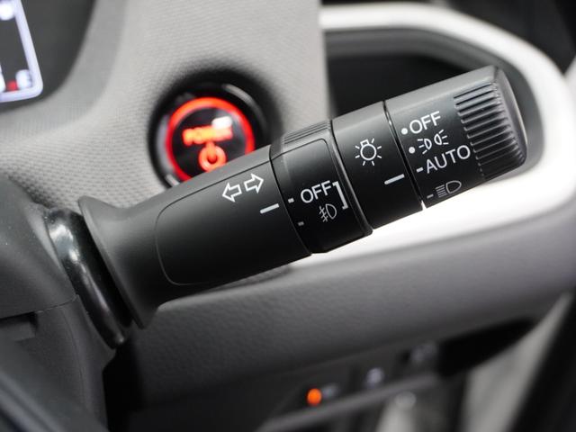 フィット ｅ：ＨＥＶネス　１年保証ナビＤレコＲカメＥＴＣクルコンＢＴ地デジ　渋滞追従クルーズ　Ｂｌｕｅｔｏｏｔｈ　障害物センサー　オートハイビーム　デイライト　フルセグ　ＤＶＤ　スペアキー　衝突軽減ブレーキ　純正アルミホイール（40枚目）