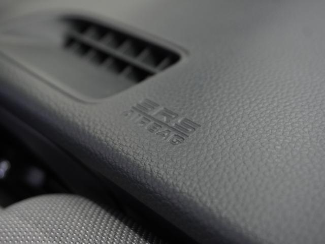 フィット ｅ：ＨＥＶネス　１年保証ナビＤレコＲカメＥＴＣクルコンＢＴ地デジ　渋滞追従クルーズ　Ｂｌｕｅｔｏｏｔｈ　障害物センサー　オートハイビーム　デイライト　フルセグ　ＤＶＤ　スペアキー　衝突軽減ブレーキ　純正アルミホイール（47枚目）