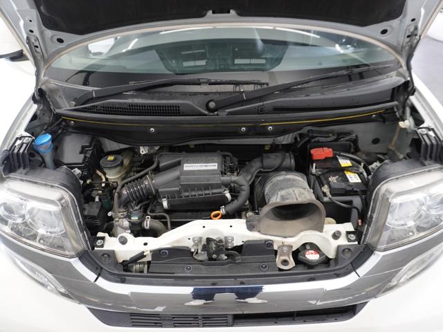 Ｎ－ＢＯＸカスタム ＧターボＳＳパッケージ　１年保証ナビ後席モニタＤレコＲカメＥＴＣ両電扉　クルーズコントロール　Ｂｌｕｅｔｏｏｔｈ　シートヒーター　パドルシフト　衝突軽減ブレーキ　サイド／サイドカーテンエアバッグ　ＨＩＤライト　オートライト（22枚目）