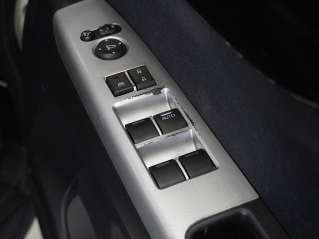 Ｎ－ＢＯＸカスタム ＧターボＳＳパッケージ　１年保証ナビ後席モニタＤレコＲカメＥＴＣ両電扉　クルーズコントロール　Ｂｌｕｅｔｏｏｔｈ　シートヒーター　パドルシフト　衝突軽減ブレーキ　サイド／サイドカーテンエアバッグ　ＨＩＤライト　オートライト（32枚目）