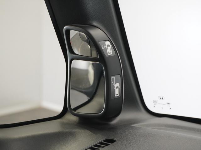 Ｎ－ＢＯＸカスタム ＧターボＳＳパッケージ　１年保証ナビ後席モニタＤレコＲカメＥＴＣ両電扉　クルーズコントロール　Ｂｌｕｅｔｏｏｔｈ　シートヒーター　パドルシフト　衝突軽減ブレーキ　サイド／サイドカーテンエアバッグ　ＨＩＤライト　オートライト（48枚目）