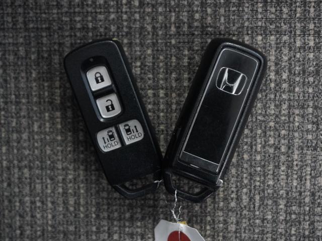 Ｎ－ＢＯＸ Ｇ・Ｌホンダセンシング　１年保証ナビＤレコＲカメＥＴＣ両電扉ＢＴ地デジ　アダプティブクルーズコントロール　Ｂｌｕｅｔｏｏｔｈ　オートハイビーム　フルセグ　ＤＶＤ　ＬＥＤヘッドライト　衝突軽減ブレーキ　スペアキー有り（18枚目）