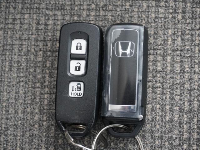 Ｎ－ＢＯＸ Ｇ・Ｌホンダセンシング　１年保証ナビＤレコＲカメＥＴＣ片電扉ＢＴ地デジ　アダプティブクルーズコントロール　Ｂｌｕｅｔｏｏｔｈ　シートヒーター　衝突軽減ブレーキ　フルセグ　ＤＶＤ　スペアキー有り　ＬＥＤヘッドライト（19枚目）