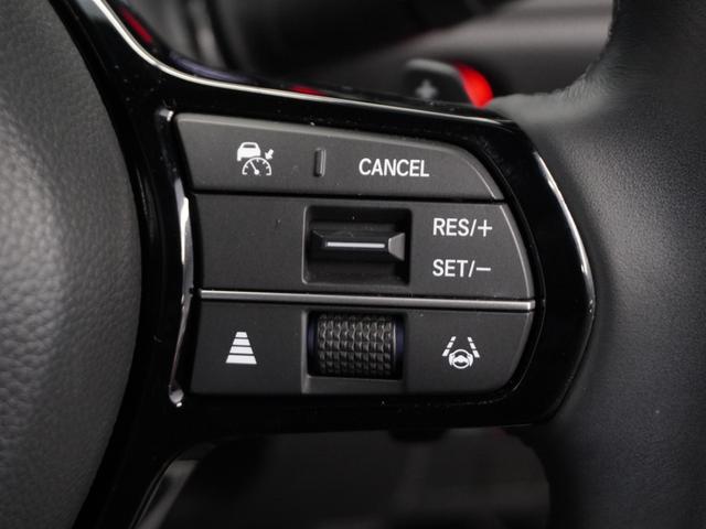 ステップワゴン ｅ：ＨＥＶスパーダ　１年保証ナビＤレコＲカメＥＴＣ両電扉ＢＴ地デジ　車内カメラ　渋滞追従クルーズ　Ｂｌｕｅｔｏｏｔｈ　障害物センサー　シートヒーター　オットマン　ブラインドスポット　純正アルミホイール　フルセグＴＶ（11枚目）