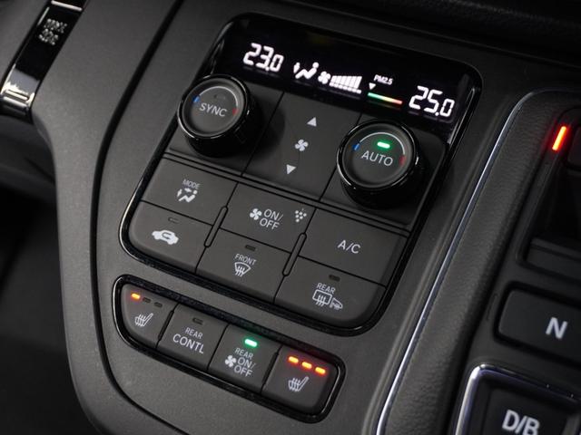 ステップワゴン ｅ：ＨＥＶスパーダ　１年保証ナビＤレコＲカメＥＴＣ両電扉ＢＴ地デジ　車内カメラ　渋滞追従クルーズ　Ｂｌｕｅｔｏｏｔｈ　障害物センサー　シートヒーター　オットマン　ブラインドスポット　純正アルミホイール　フルセグＴＶ（13枚目）