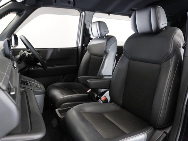 ステップワゴン ｅ：ＨＥＶスパーダ　１年保証ナビＤレコＲカメＥＴＣ両電扉ＢＴ地デジ　車内カメラ　渋滞追従クルーズ　Ｂｌｕｅｔｏｏｔｈ　障害物センサー　シートヒーター　オットマン　ブラインドスポット　純正アルミホイール　フルセグＴＶ（26枚目）