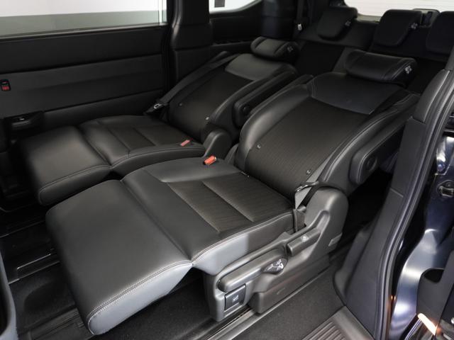 ステップワゴン ｅ：ＨＥＶスパーダ　１年保証ナビＤレコＲカメＥＴＣ両電扉ＢＴ地デジ　車内カメラ　渋滞追従クルーズ　Ｂｌｕｅｔｏｏｔｈ　障害物センサー　シートヒーター　オットマン　ブラインドスポット　純正アルミホイール　フルセグＴＶ（28枚目）