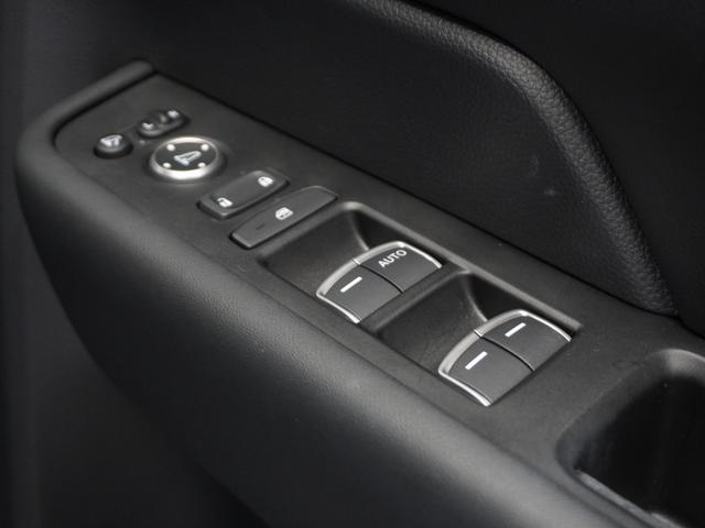 ステップワゴン ｅ：ＨＥＶスパーダ　１年保証ナビＤレコＲカメＥＴＣ両電扉ＢＴ地デジ　車内カメラ　渋滞追従クルーズ　Ｂｌｕｅｔｏｏｔｈ　障害物センサー　シートヒーター　オットマン　ブラインドスポット　純正アルミホイール　フルセグＴＶ（36枚目）